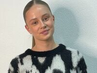 naked cam chatroom MarthaKraichely