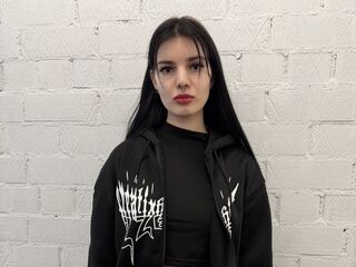 naughty cam girl masturbating with dildo MaryettaBurgees