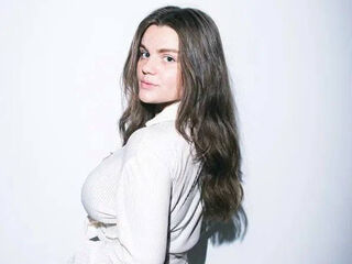 hot striptease webcam MelaniMell