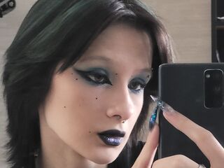 free nude webcam MeriHollway