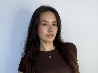 naked cam girl masturbating MikaelaRotz