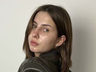 hot strip tease cam MollySodisia