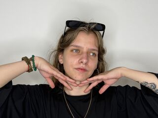 cam girl fingering pussy PatrinaJeronimo