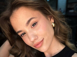 camgirl shaving pussy PearlyLominack