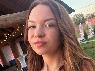 free nude cam SadeBergum