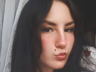hot naked camgirl SadeLanden