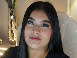 shaved pussy webcam SamantaVoss