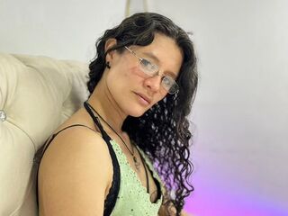 free live webcam sex SereneKenner