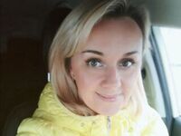 naked camgirl masturbating SkyKuper