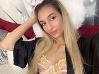 Kinky webcam girl SkylarRedstone
