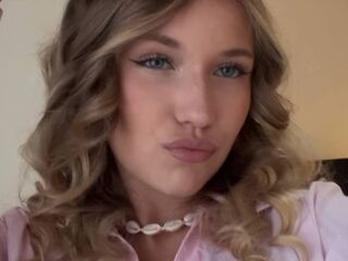 cybersex chat room ThomasineKemery