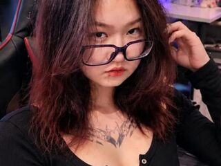 naked girl with webcam masturbating with sextoy TishaOyervides