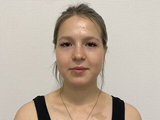 naked girl with cam masturbating TrudiPernell