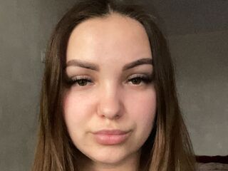 camwhore shaved pussy TwilaKohel