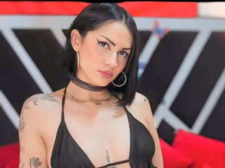 girl fingering shaved pussy ValeriaCastilo