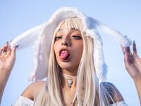 camgirl masturbating with vibrator ValeryNyan