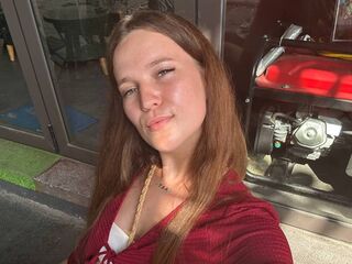 camslut topless WilmaAllison