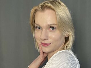 live webcam girl YerWhooley